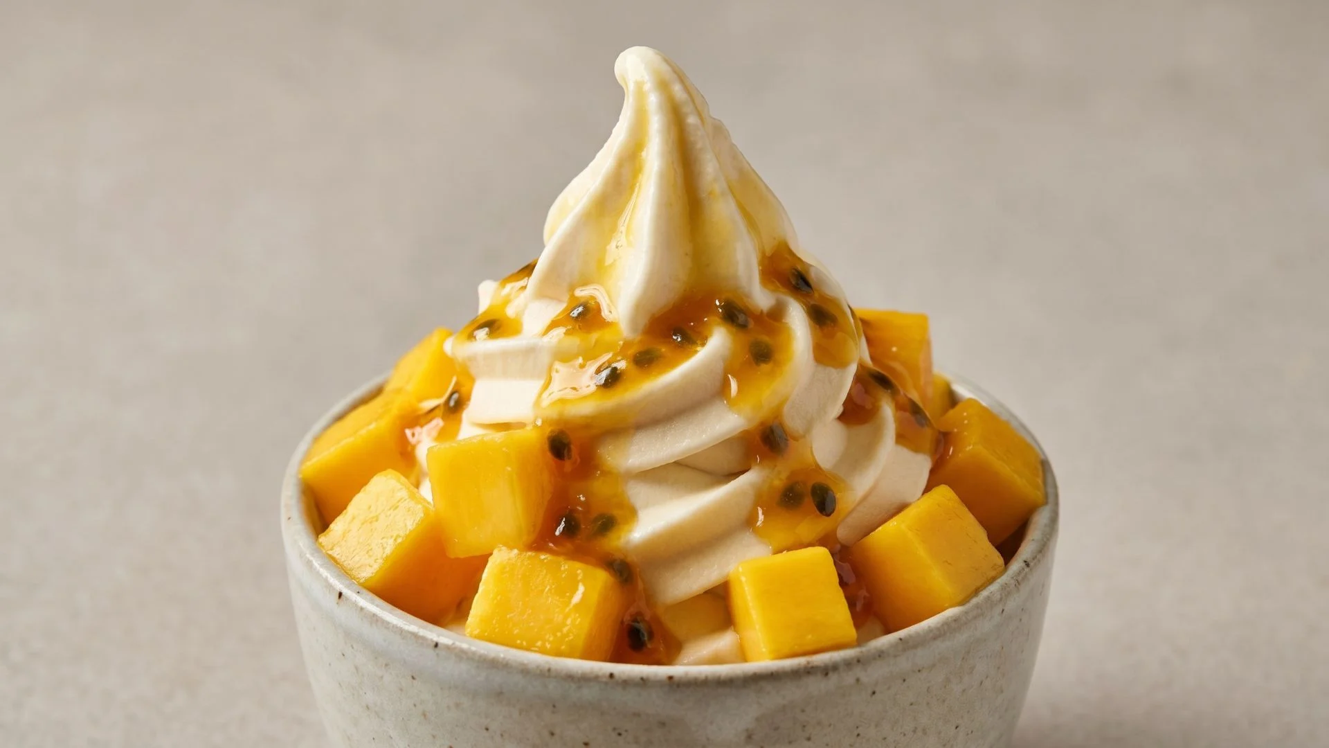 vanilla ice cream top with fruit